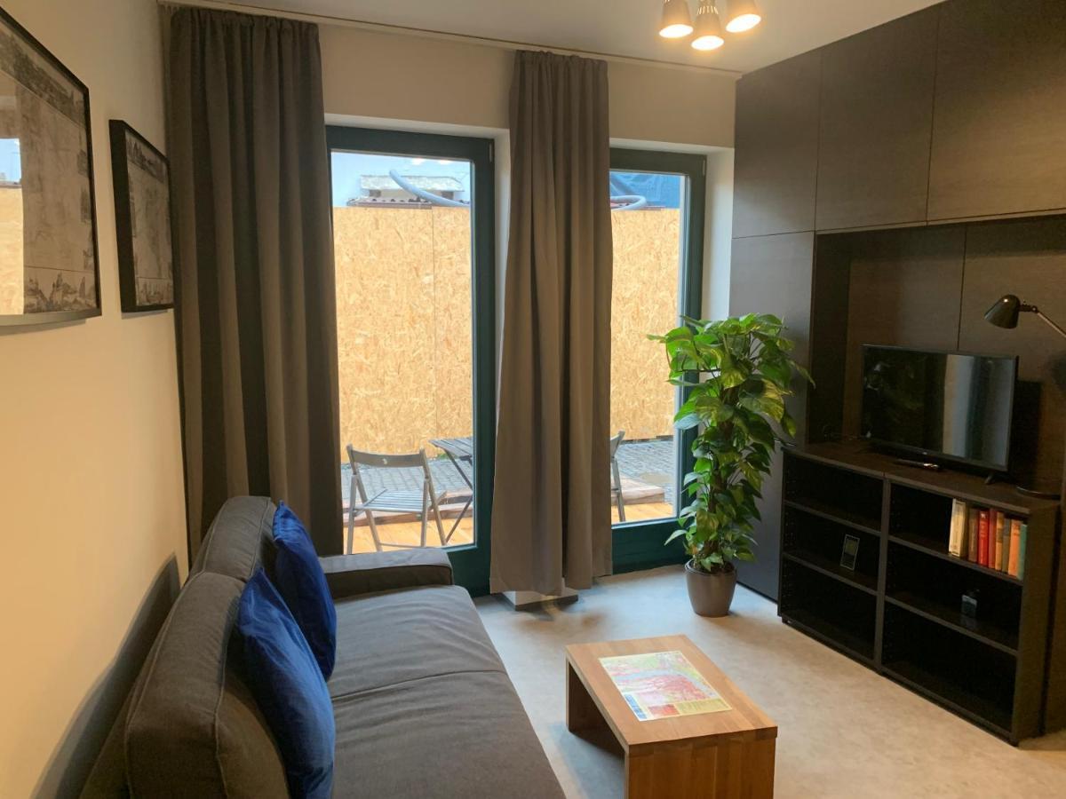 Cozy Friendly Place With Free Parking Прага Экстерьер фото